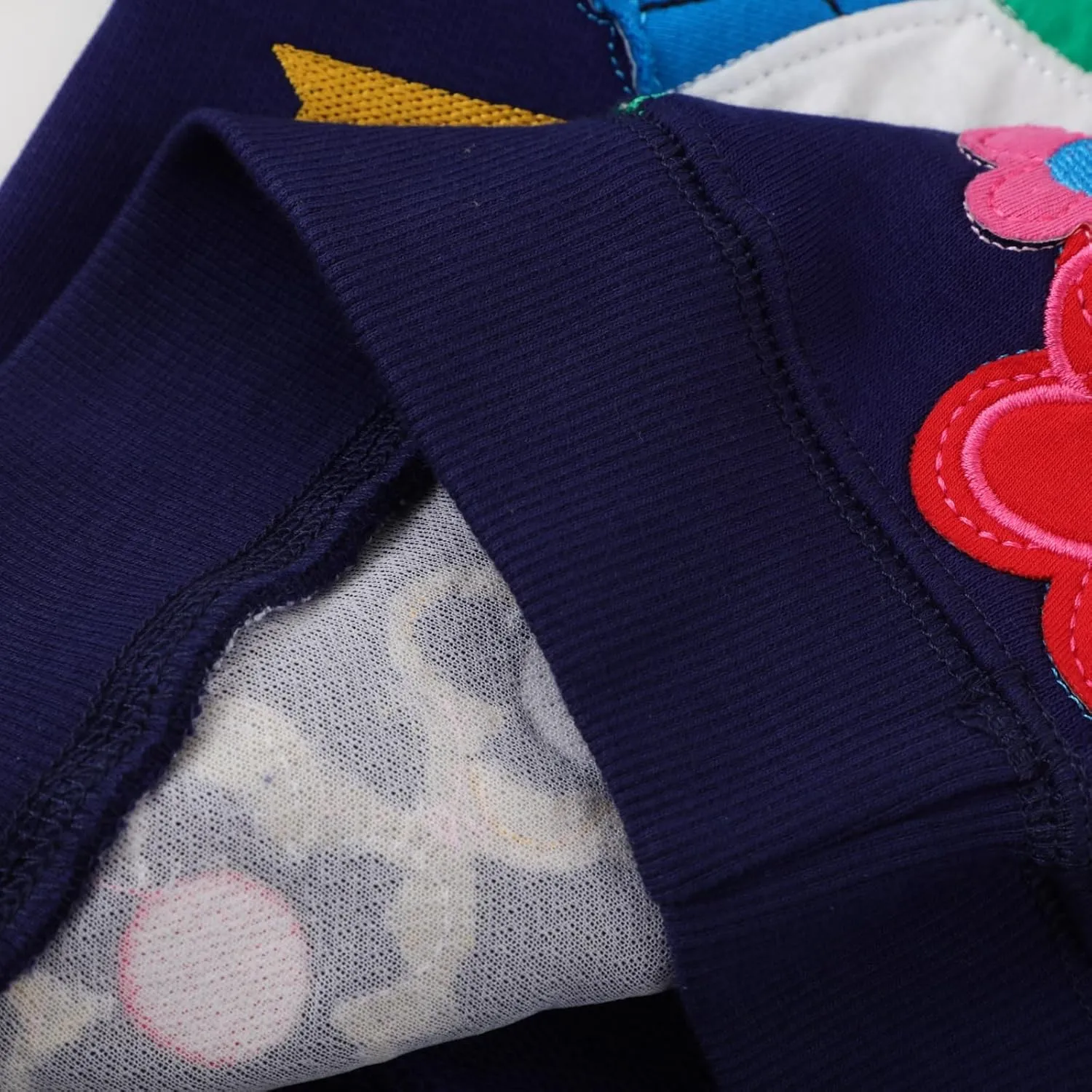 Akyzic Little Girls Sweatshirts Cotton Long Sleeve Crewneck Pullover Toddler Kids Winter Warm Shirt Sweater Tops 2t-8t
